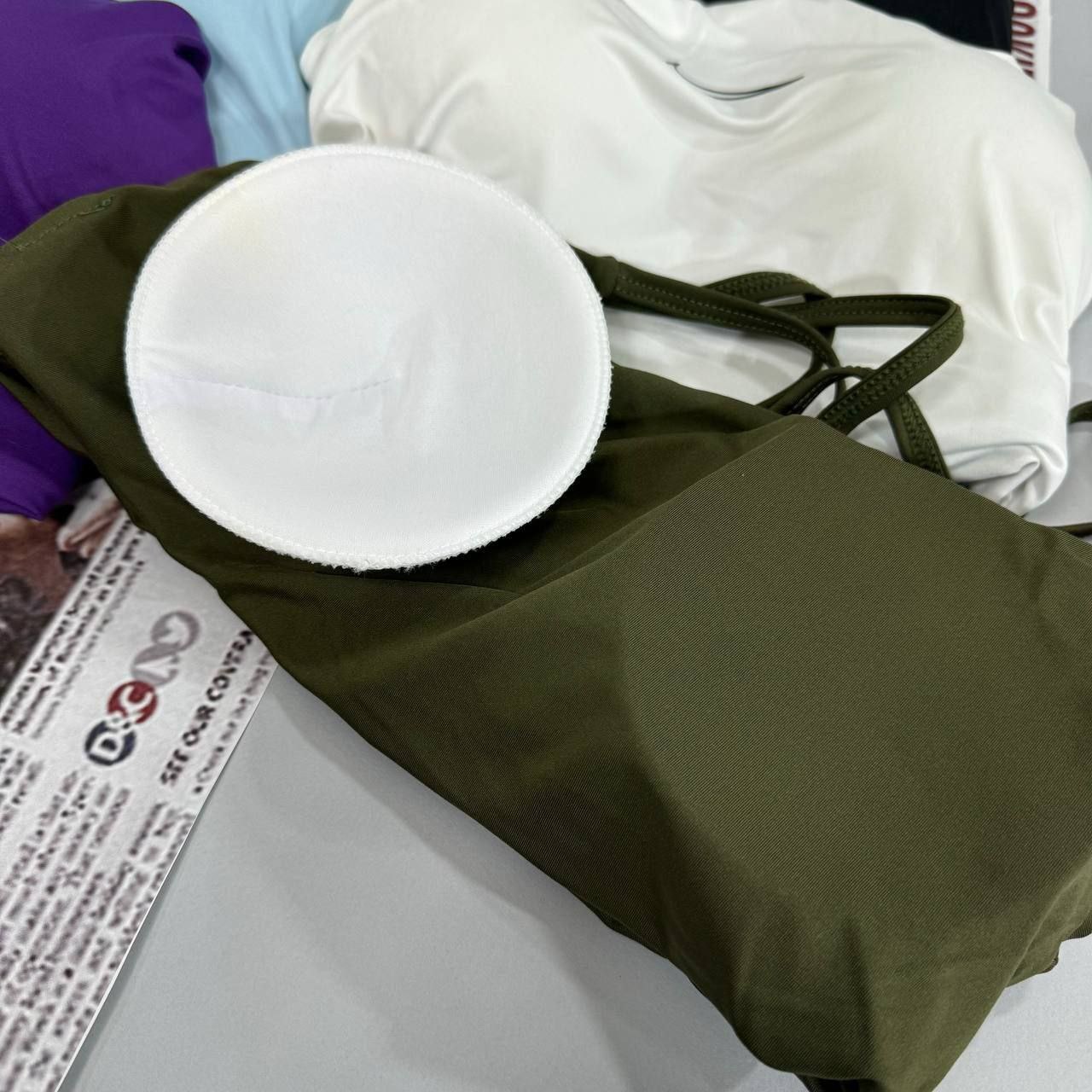 ✅ نیمتنه ساپورت   ✔️جنس ریون فیلامنت درجه یک ⚪️⚪️کاپ وارداتی/متحرک 🔥کش مخفی ⚡️طراحی بی نظیر 🏷کارت نایک ✂️برش و دوخت عالی ☑️کیفیت تضمینی 👚سایز : دو سایز ۳۶ تا ۴۴ 📦جین ۱۲ عددی 🎨شش رنگ  💰قیمت عمده